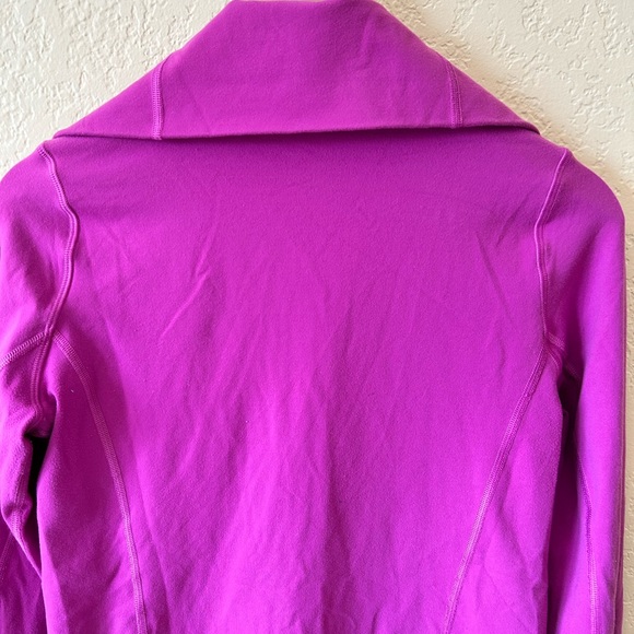 Lululemon Zippered Workout Jacket Size 6 - Picture 5 of 7